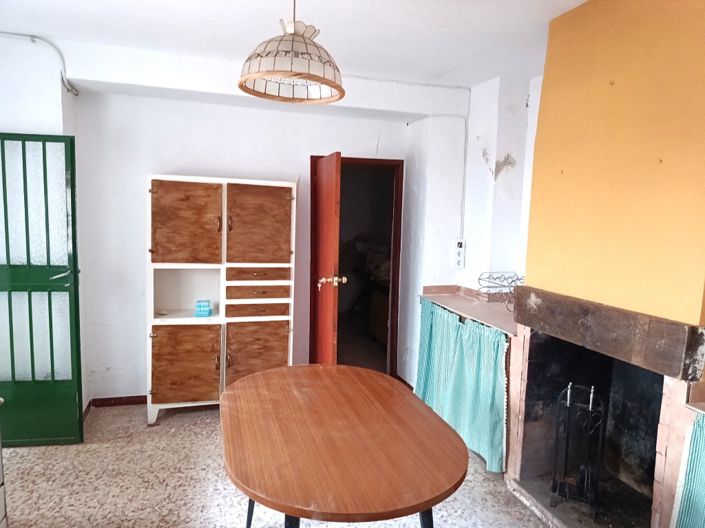 Image No.6-5 Bed Townhouse for sale