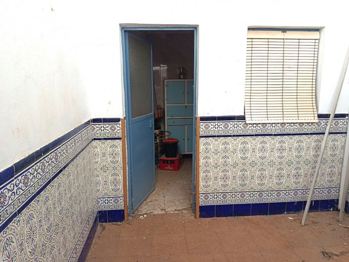 Image No.20-4 Bed Townhouse for sale