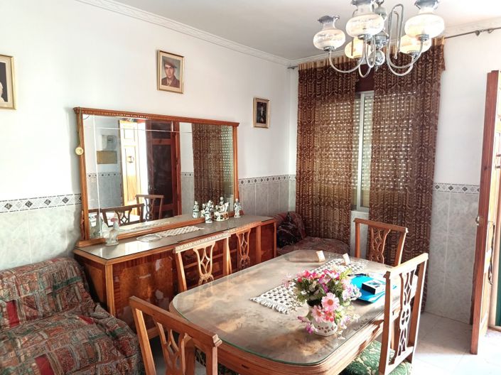 Image No.25-4 Bed Townhouse for sale