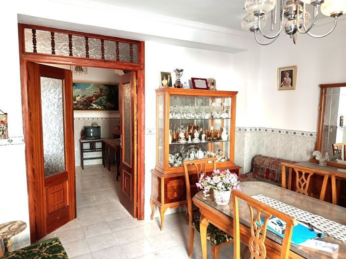 Image No.8-4 Bed Townhouse for sale