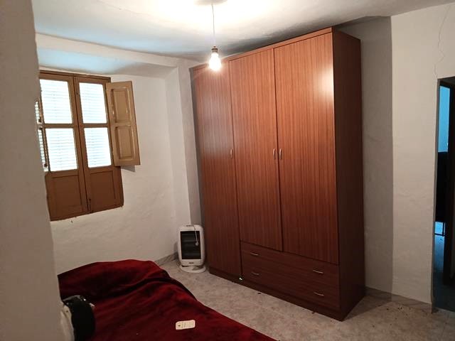 Image No.17-5 Bed Village House for sale