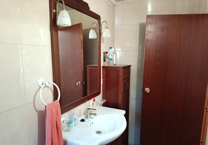 Image No.7-3 Bed Village House for sale