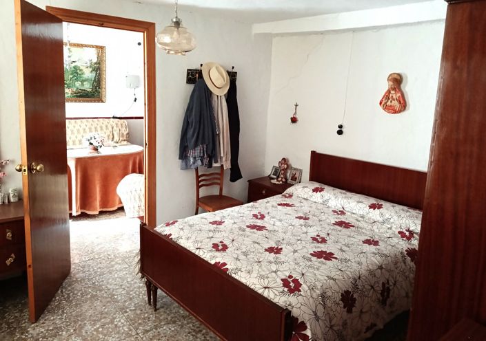Image No.8-3 Bed Village House for sale