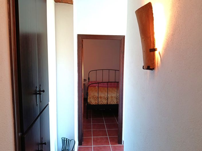 Image No.18-2 Bed Country Property for sale