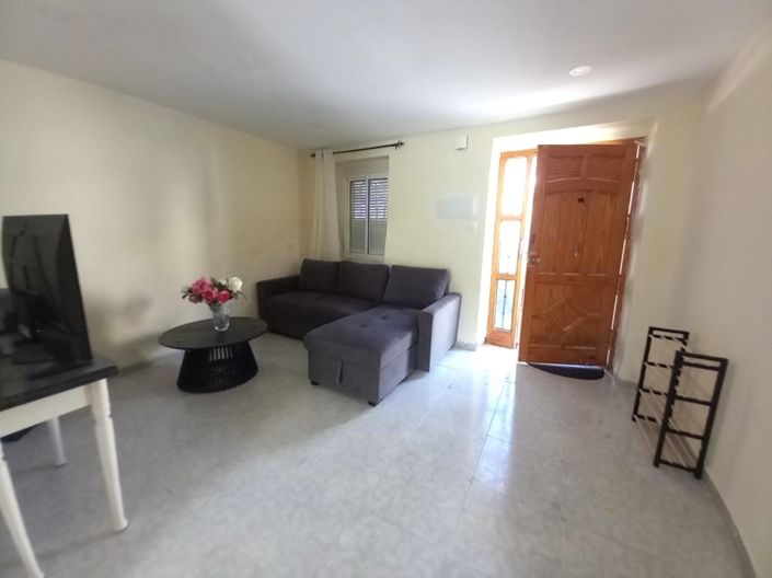 Image No.5-2 Bed Townhouse for sale