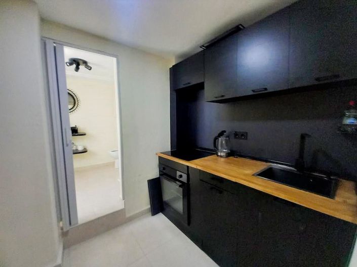 Image No.9-2 Bed Townhouse for sale
