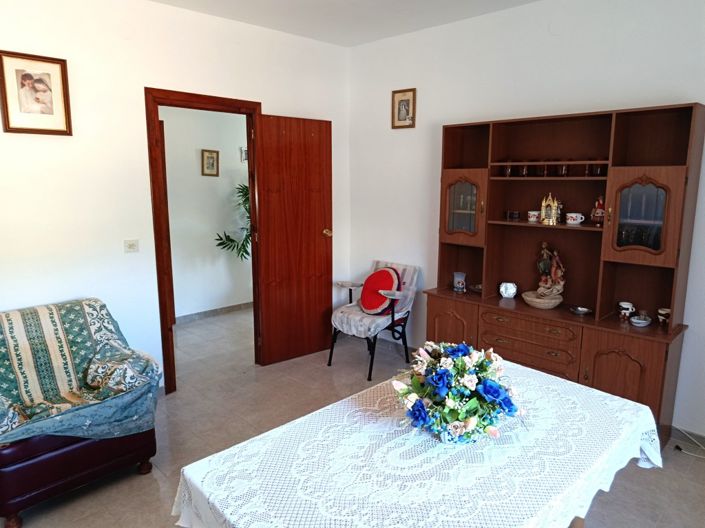 Image No.15-3 Bed Townhouse for sale
