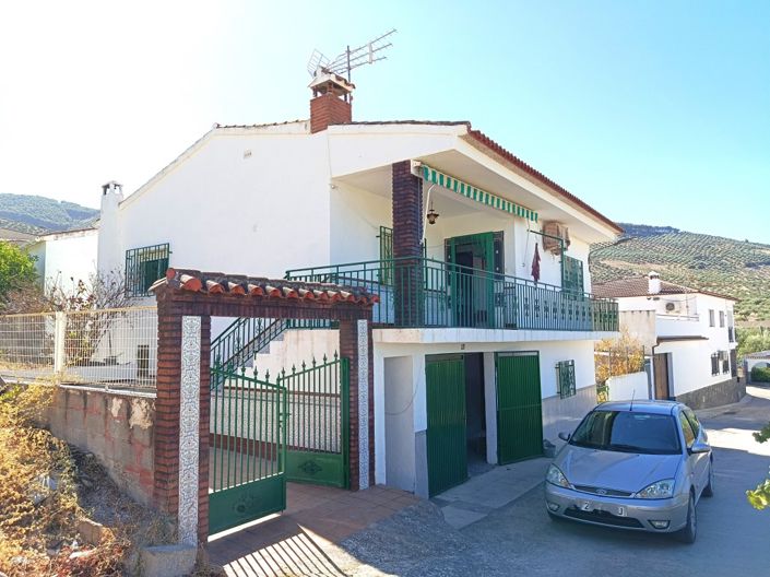 Image No.23-3 Bed Townhouse for sale