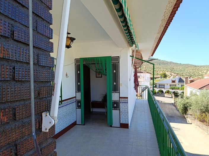 Image No.4-3 Bed Townhouse for sale