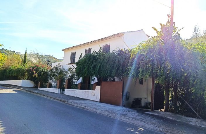 Image No.17-6 Bed Cortijo for sale