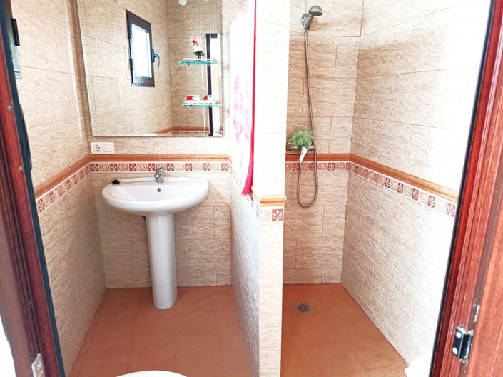 Image No.14-6 Bed Country House for sale