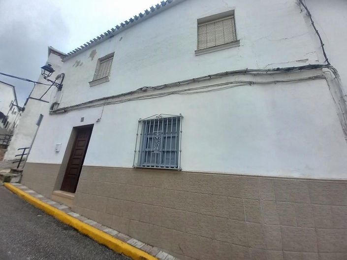 Image No.3-3 Bed Townhouse for sale