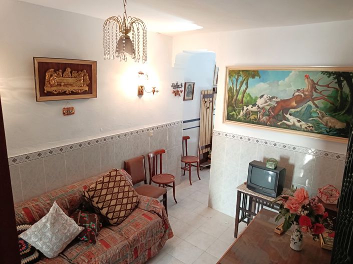 Image No.29-10 Bed Townhouse for sale