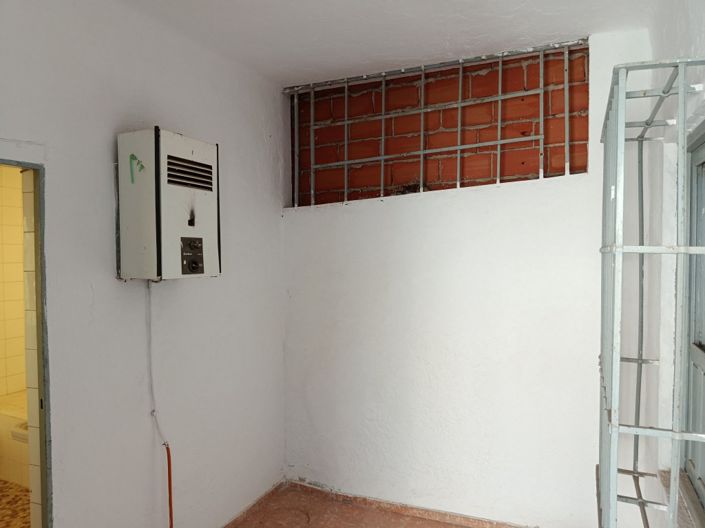Image No.35-10 Bed Townhouse for sale