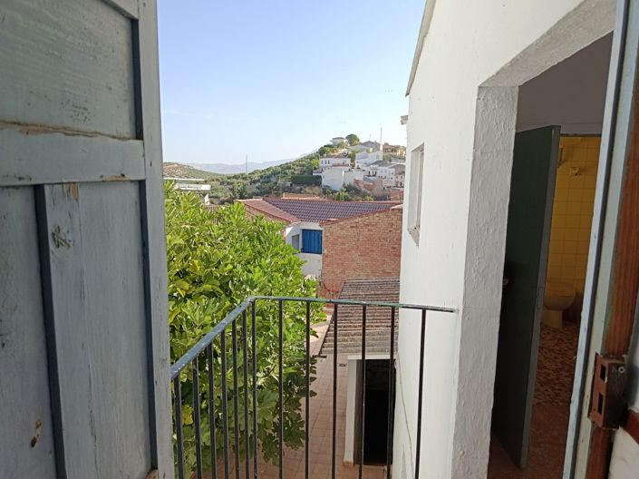 Image No.7-10 Bed Townhouse for sale