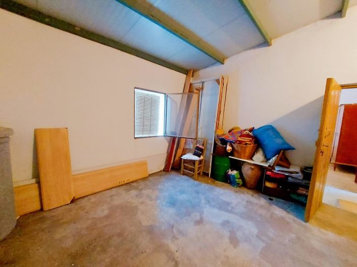 Image No.28-4 Bed Townhouse for sale