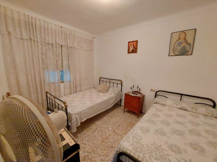 Image No.39-4 Bed Townhouse for sale