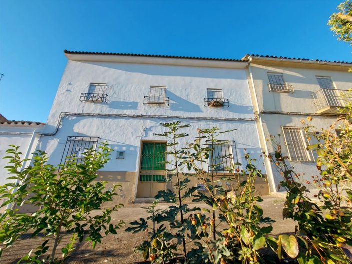 Image No.6-4 Bed Townhouse for sale