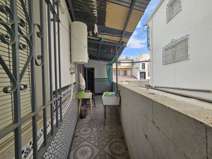 Image No.17-3 Bed Townhouse for sale