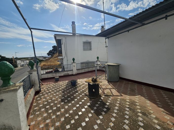 Image No.22-3 Bed Townhouse for sale
