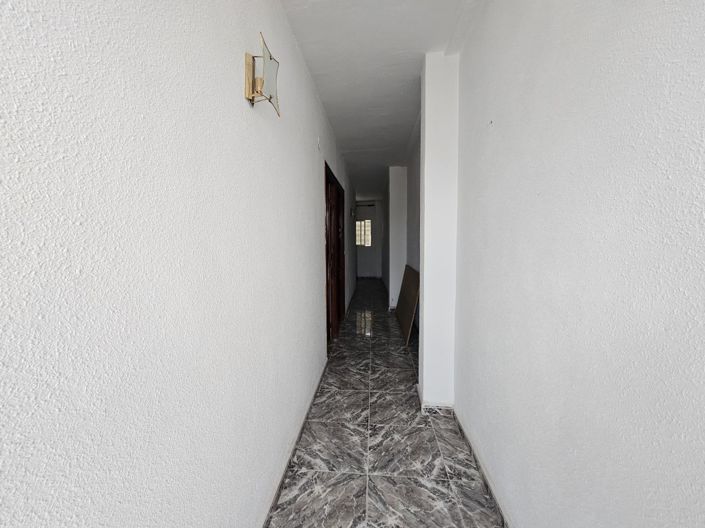 Image No.25-3 Bed Townhouse for sale