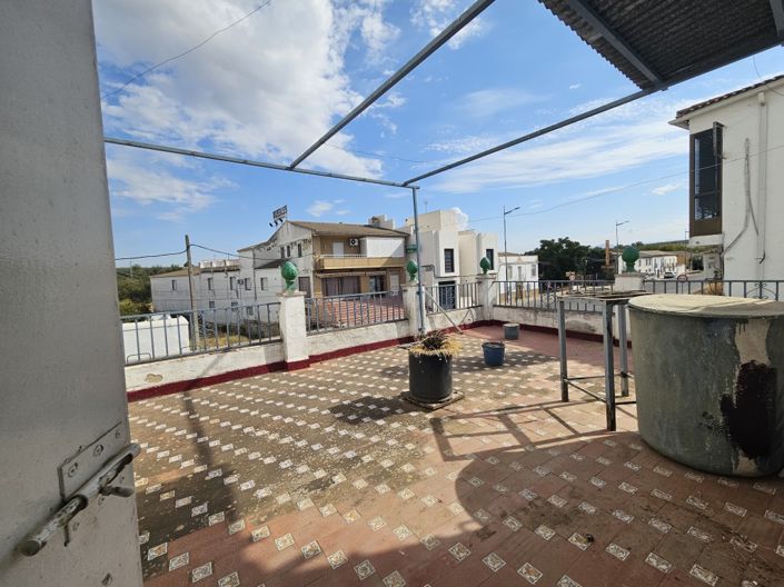 Image No.30-3 Bed Townhouse for sale