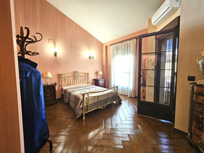 Image No.19-Casa adosada con 4 dormitorios en venta