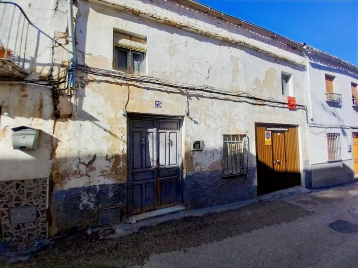 Image No.23-2 Bed Townhouse for sale