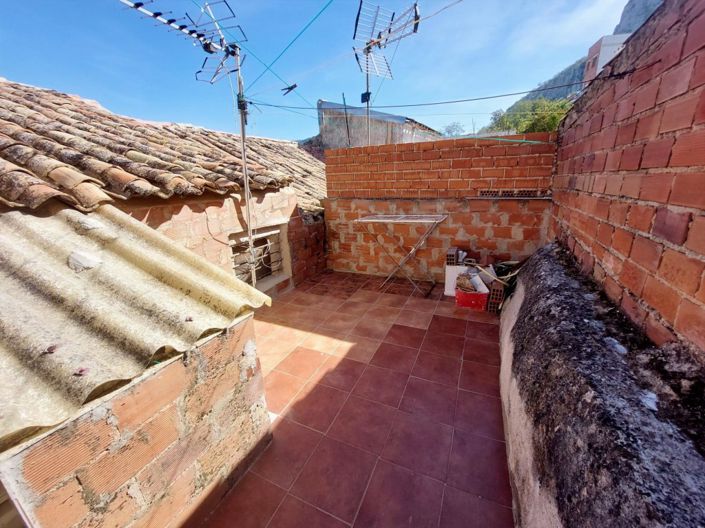 Image No.17-3 Bed Townhouse for sale