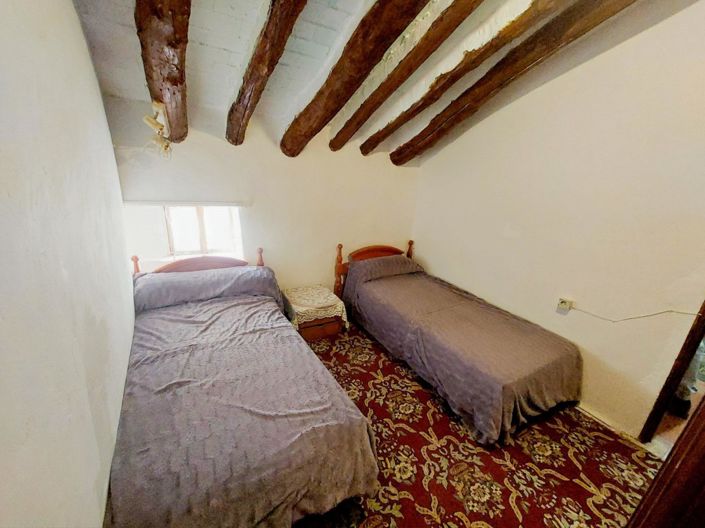 Image No.27-3 Bed Townhouse for sale