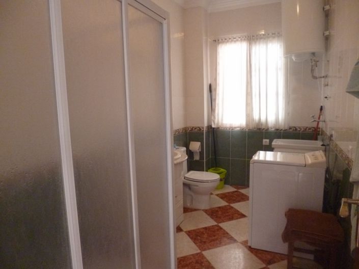 Image No.20-5 Bed Property for sale