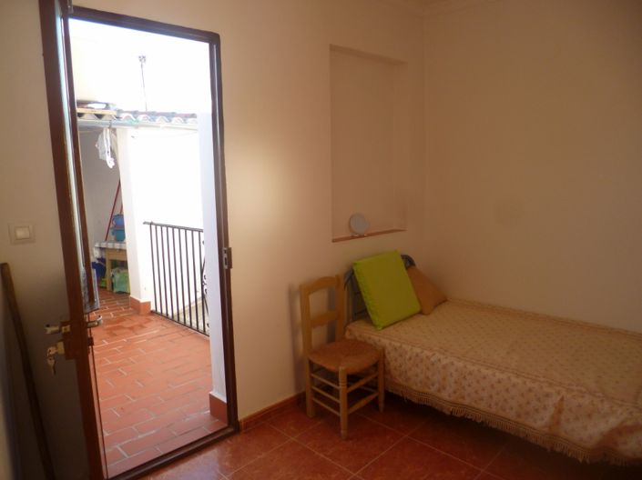 Image No.4-2 Bed Townhouse for sale