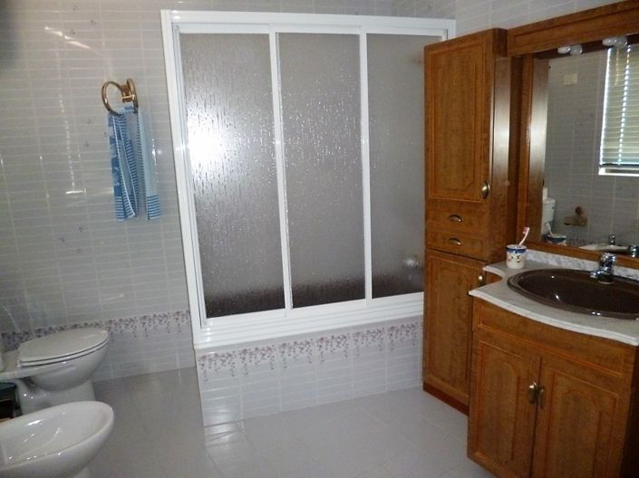 Image No.26-4 Bed Mansion for sale