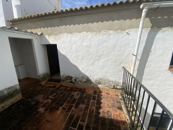 Image No.12-3 Bed Townhouse for sale