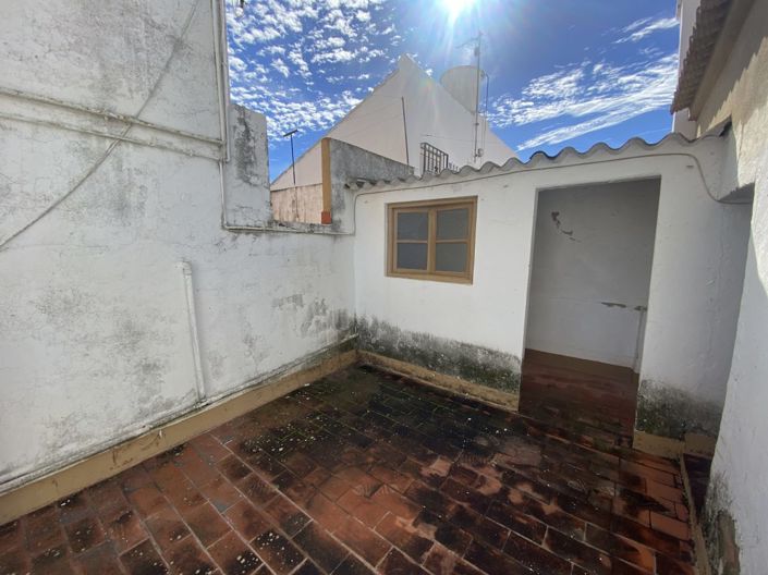 Image No.13-3 Bed Townhouse for sale