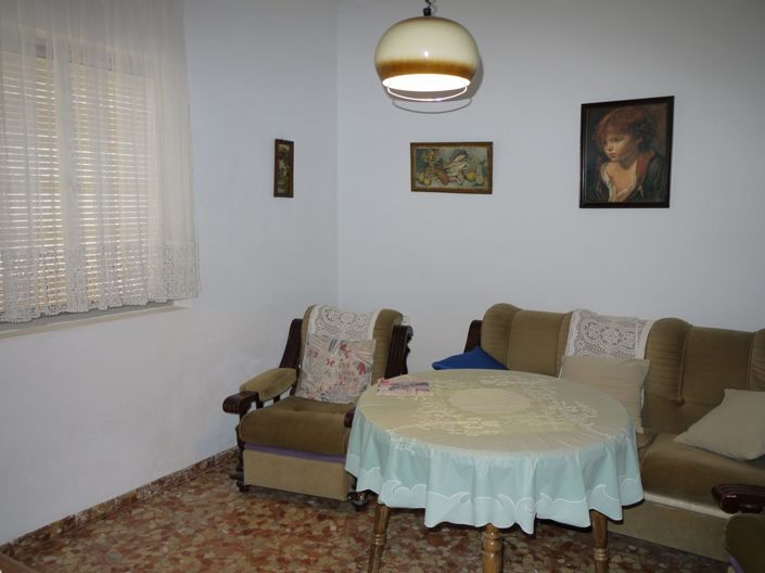 Image No.2-2 Bed Townhouse for sale