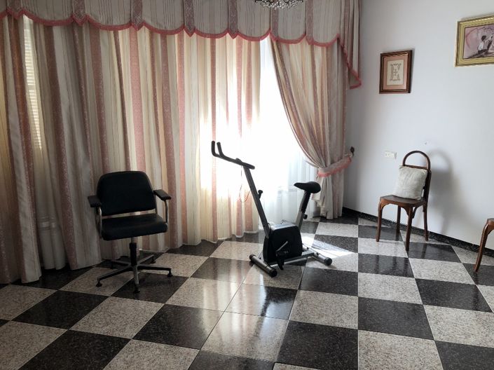 Image No.3-4 Bed Townhouse for sale