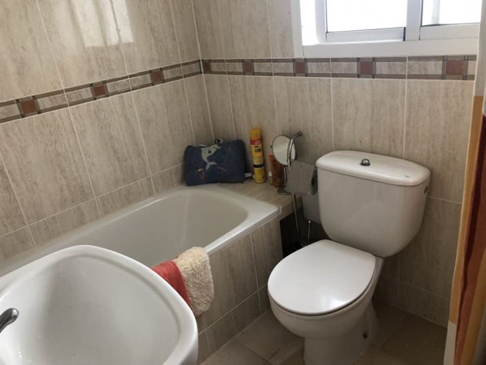 Image No.3-3 Bed Property for sale