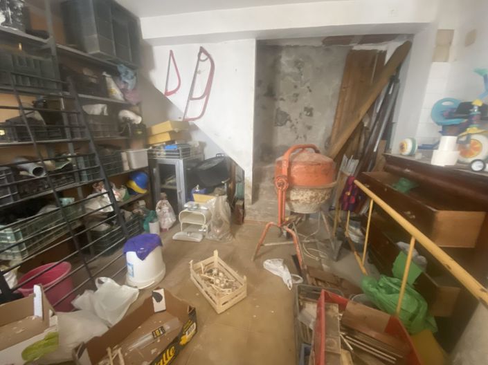 Image No.8-2 Bed Townhouse for sale