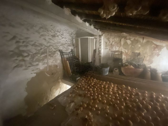 Image No.10-2 Bed Townhouse for sale