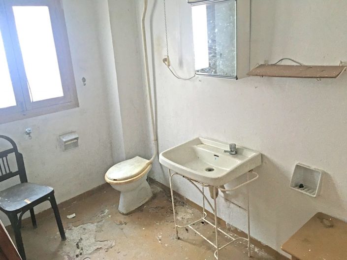 Image No.18-4 Bed Townhouse for sale