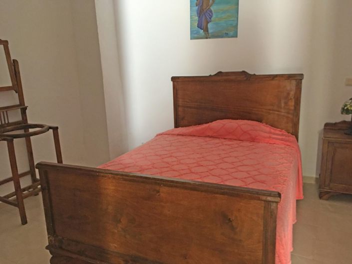 Image No.15-4 Bed House for sale