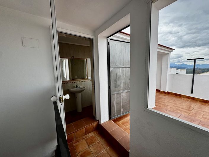 Image No.11-Townhouse for sale