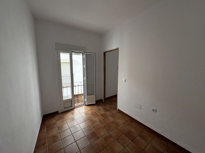 Image No.5-Townhouse for sale