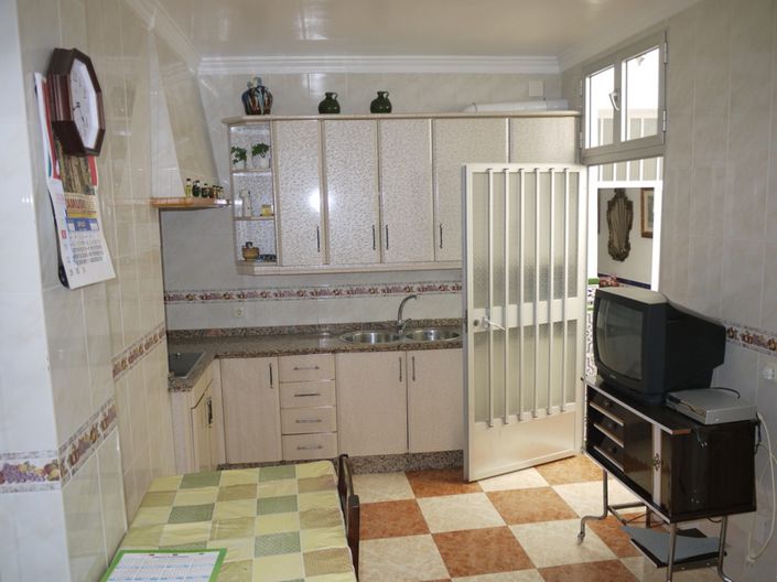 Image No.11-3 Bed Townhouse for sale