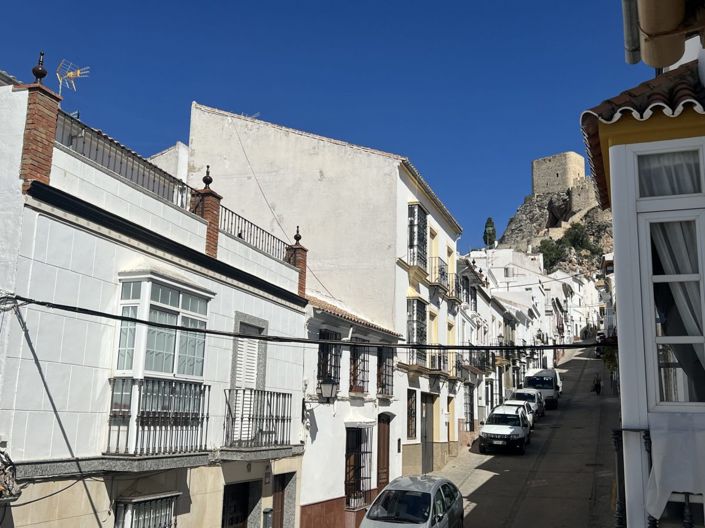 Image No.18-3 Bed Townhouse for sale