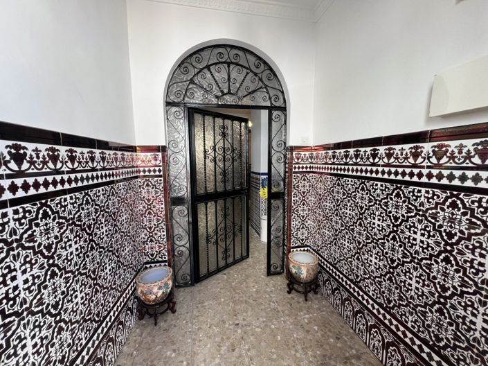 Image No.4-3 Bed Townhouse for sale