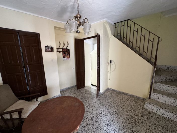 Image No.9-2 Bed Townhouse for sale