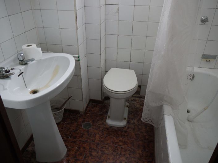 Image No.29-2 Bed Townhouse for sale