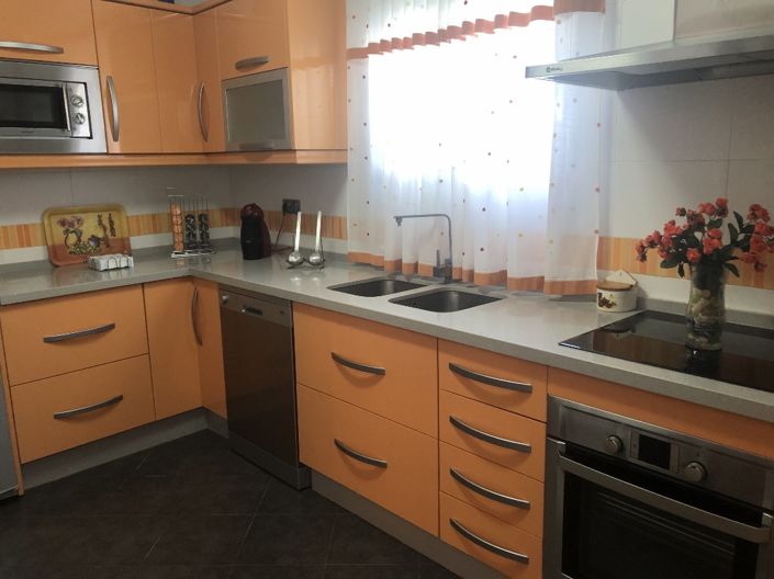 Image No.22-4 Bed Townhouse for sale